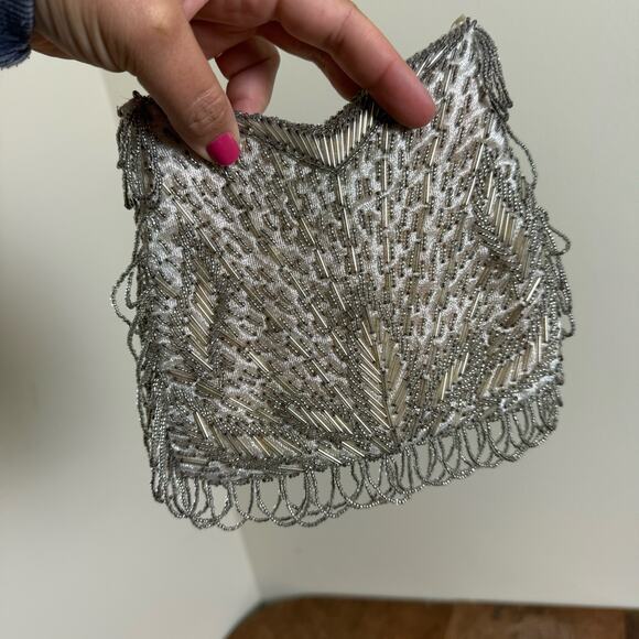 Vintage Silver Ivory 50s‎ 60s Le Regale Glass Beaded Clutch Evening Purse - Picture 8 of 8